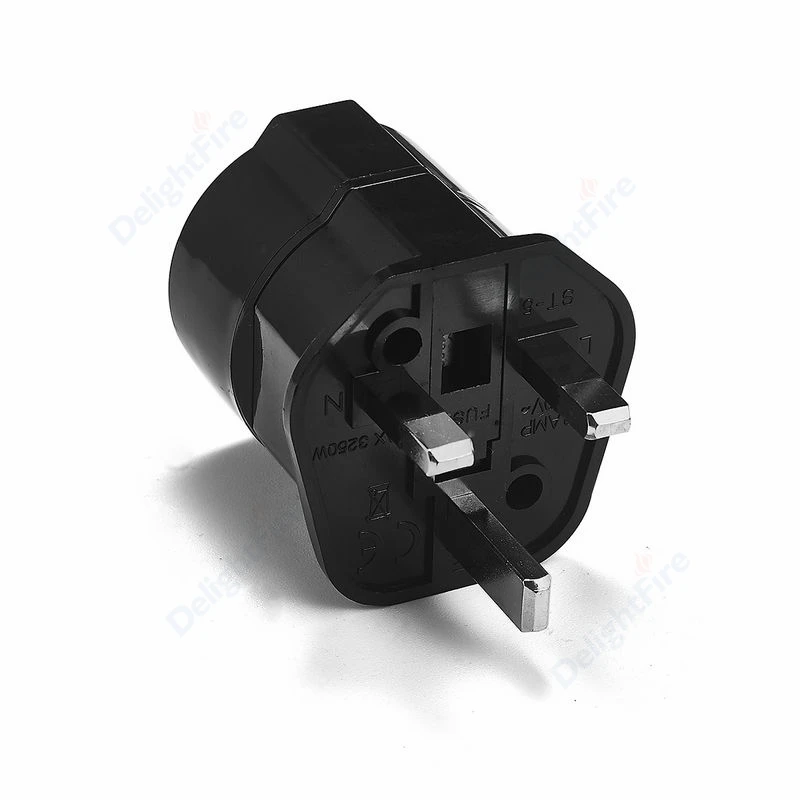 UK Plug Socket Standard 250V 13A Power Adapter European To UK 3 Pin Travel Power Adapter Electrical Socket AC Outlet Converter