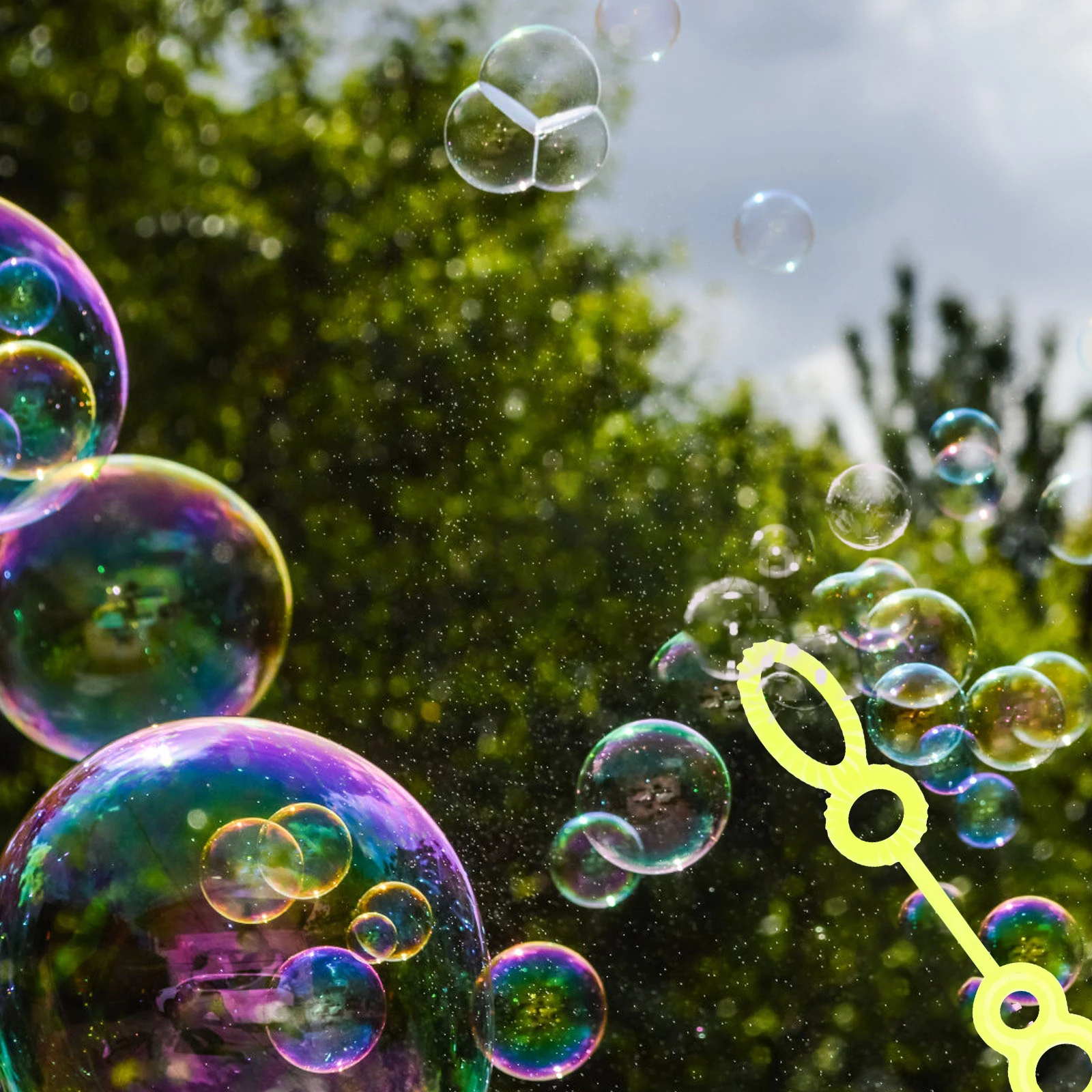

100 Pcs Bubble Tool Wand Blower Bubbles for Kids Party Sticks Bulk Fun Toys Maker Children
