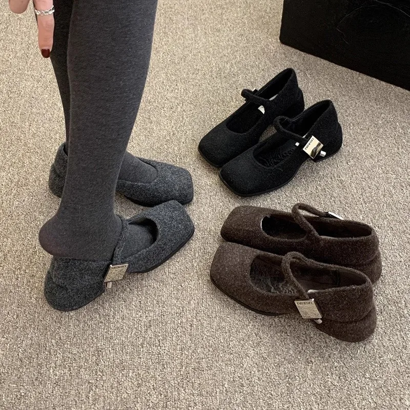 

2025 Grey Women's Winter Outerwear New French Retro Coarse Custom Shoes Women's Velvet High Heels