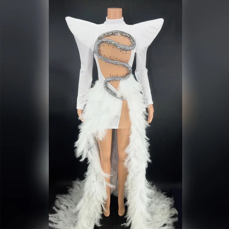 화이트 깃털 트레인 이브닝 드레스 플라이 숄더 스팽글 드레스 거즈 여성 생일 축하 의상 갈라 의상