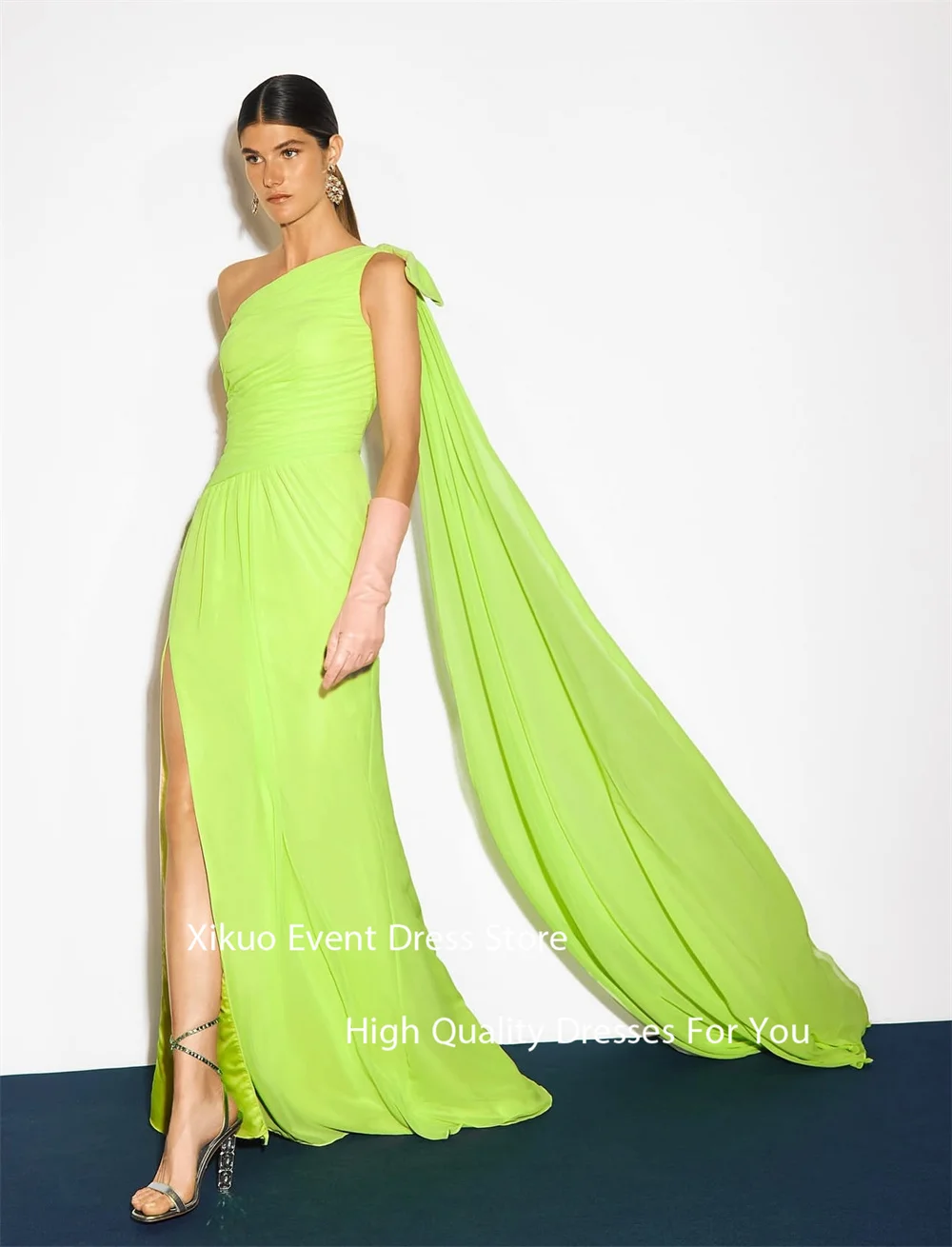 Xikuo neon verde chiffon vestidos de noite uma linha plissado fenda lateral vestidos de festa um ombro formal vestidos de fiesta personalizado