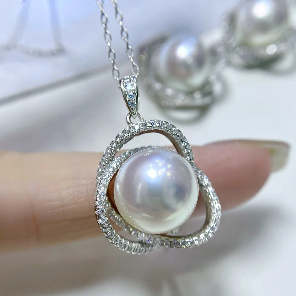 Romantic and Exquisite 925 Silver Track Pearl Pendant with 10-11mm Cold White Natural South Sea White Pearl Mirror Satin Texture