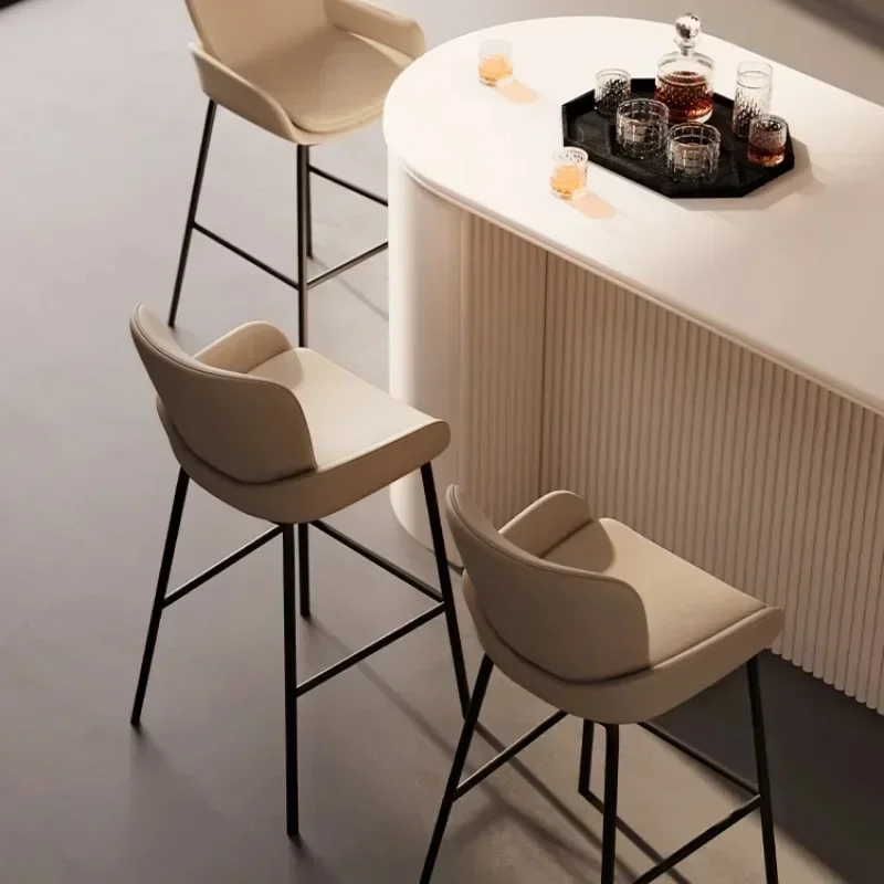Eiland Eettafel Barstoel Hoog Leer Ijzer Feestjes Barkrukken Elegante Luxe Ergonomie Gabello Cucina Alto Barmeubilair