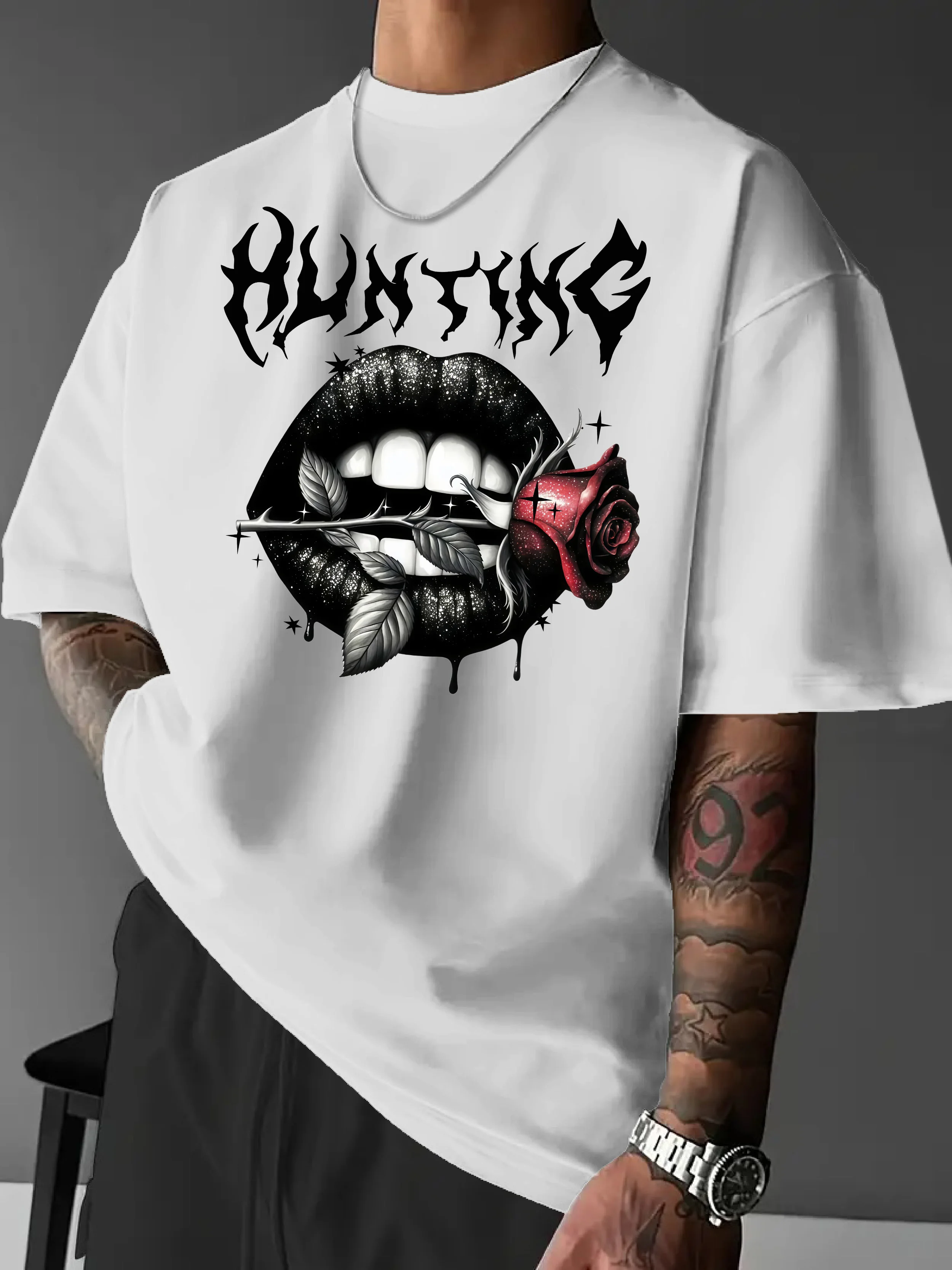 Men's Oversized Gothic Streetwear T-shirt Brand Hunting Glitter Black Lips Thorn Rose Blood Teeth Graphic Print Loose Fit Cotton