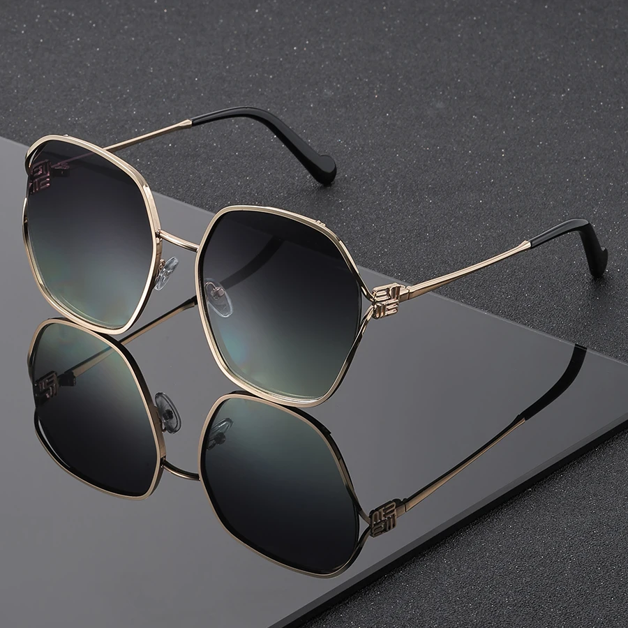 Fashionable Oval Sunglasses Unisex Decorative Party Photography Vintage Style Available in Multiple Colors Accessory Eyeglasses