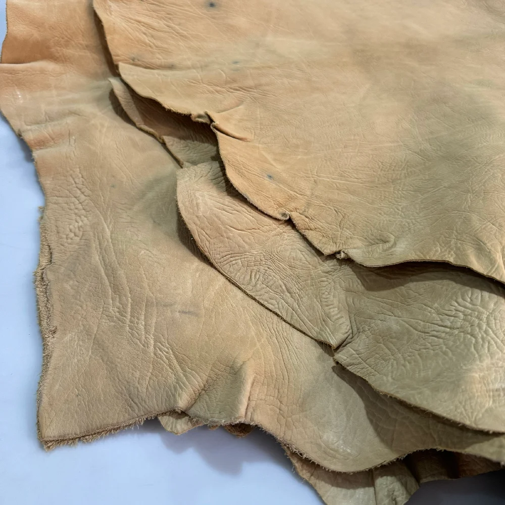 

Coarse Grain Calf Skin, Beige, Black 5 SF Thickness 1.2mm