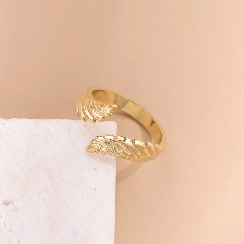 CarlidanaLight Luxury Personalized Vintage Angel Wings Open Ring for Men and Women, Creative Design Feather Ring