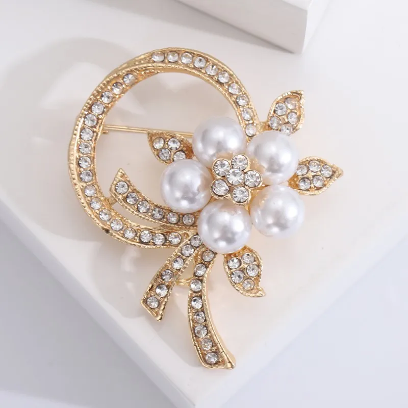 Snowflake Brooch Pin Inlaid Shiny Rhinestone For Wedding BridalClothing Corsage Accessories