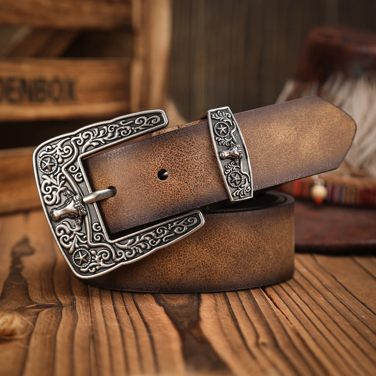 Ein lässiger, individueller und Retro-Gürtel, ein Kleidungsaccessoire im Western-Stil, Metallschnalle, PU-Gürtel, geeignet für Männer und Frauen – Detail 6