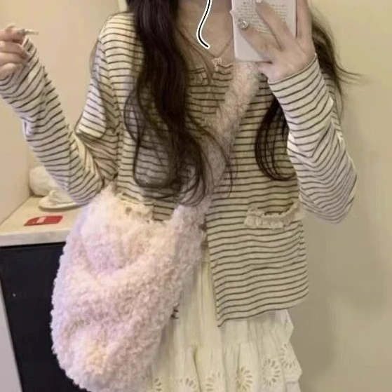 

2025 Autumn New Lamb Fur Shoulder Bag Niche Soft Large Capacity Crossbody Bags