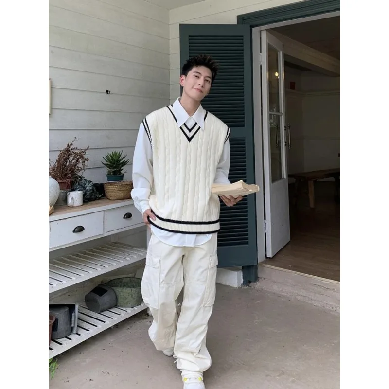 

Knit Sweater Male Vest Sleeveless Aesthetic Men's Clothing Waistcoat V Neck Y2k Vintage Brown Korean 2025 Autumn Winter Clothes