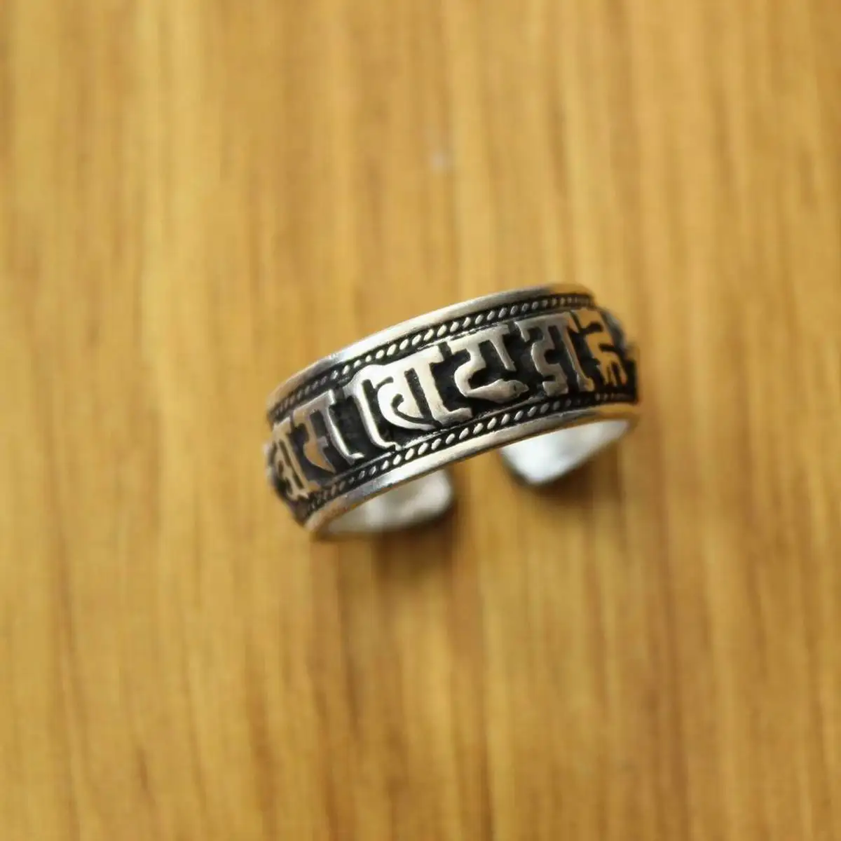 RG372 Tibetan Silver Metal Six Words Mantra 9mm Open Back Adjustable Ring