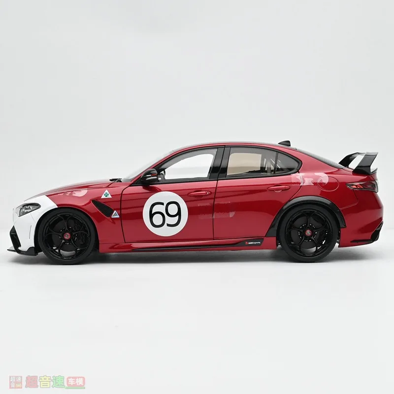 Diecast MotorHelix MH 1:18 Scale Alfa Romeo GTAm Alloy Car Model