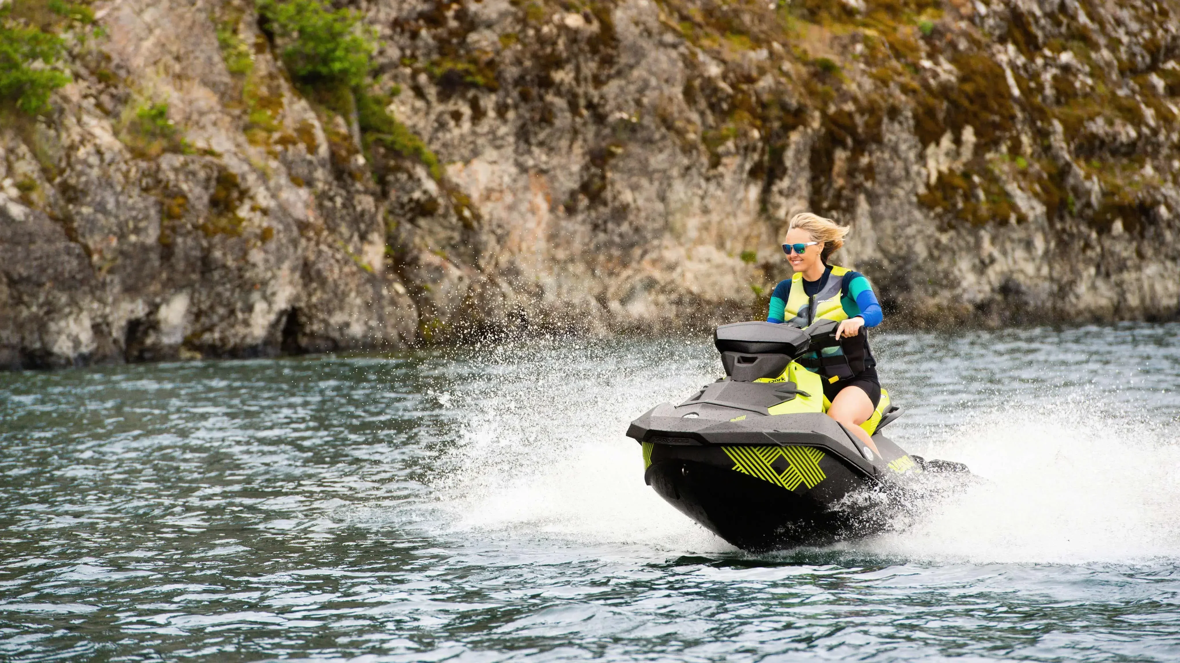 arrival900cc electric start Suzuki engine four stroke motorboat Jet Ski