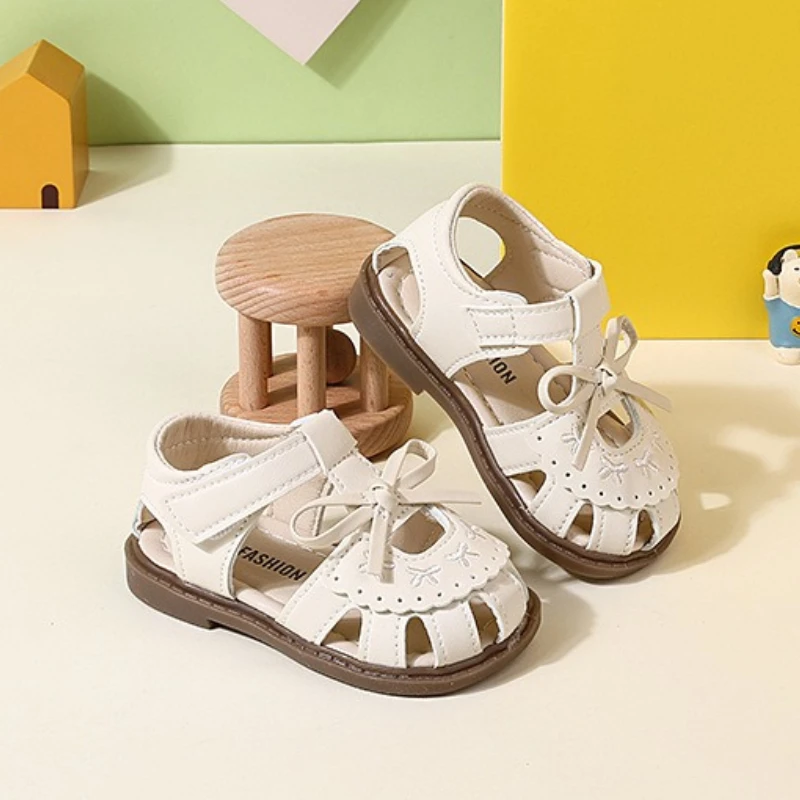 

Summer Children Embroidered Sandals Cut-outs Toddlers Toes-covered Shoes for Girls Non Slip First Walkers Kids Bow Flat Sandals