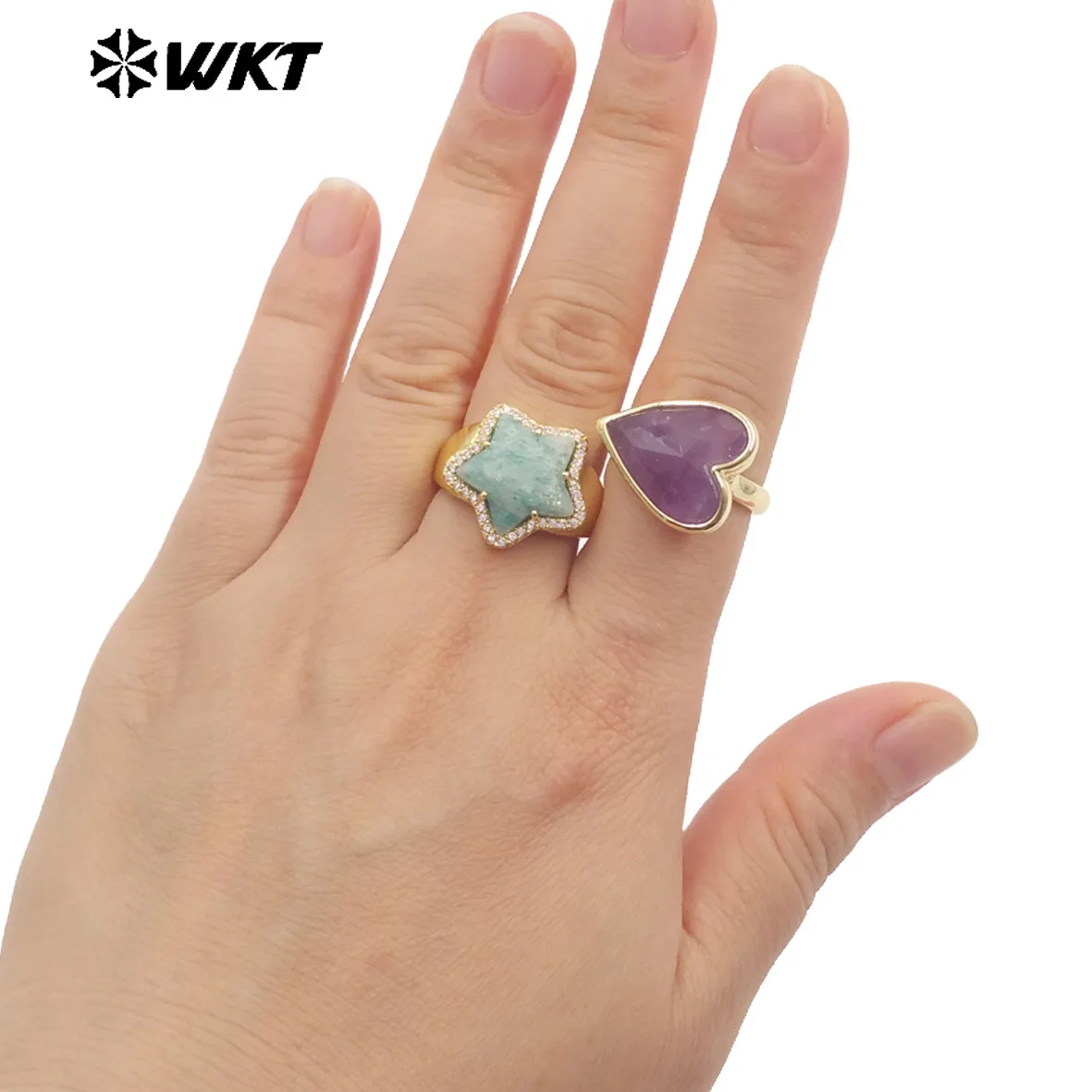 WT-R558 Squisito zircone pavimentato e placcato oro 18 carati Anello colorato speciale a forma di stella per le donne Accessorio quotidiano raffinato