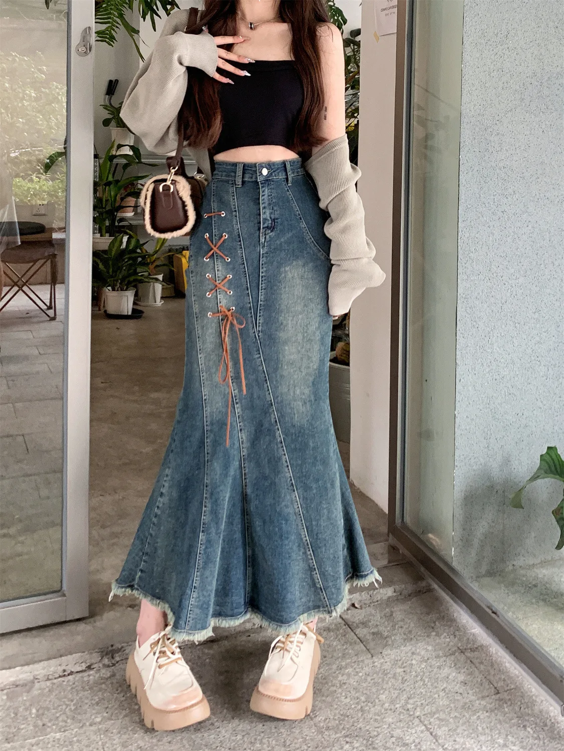 

Skirt for Women 2025 Spring Fashion Retro Denim High Waist Lace Up Casual A-Line Hip Hugging Fish Tail Mid Length Skirt