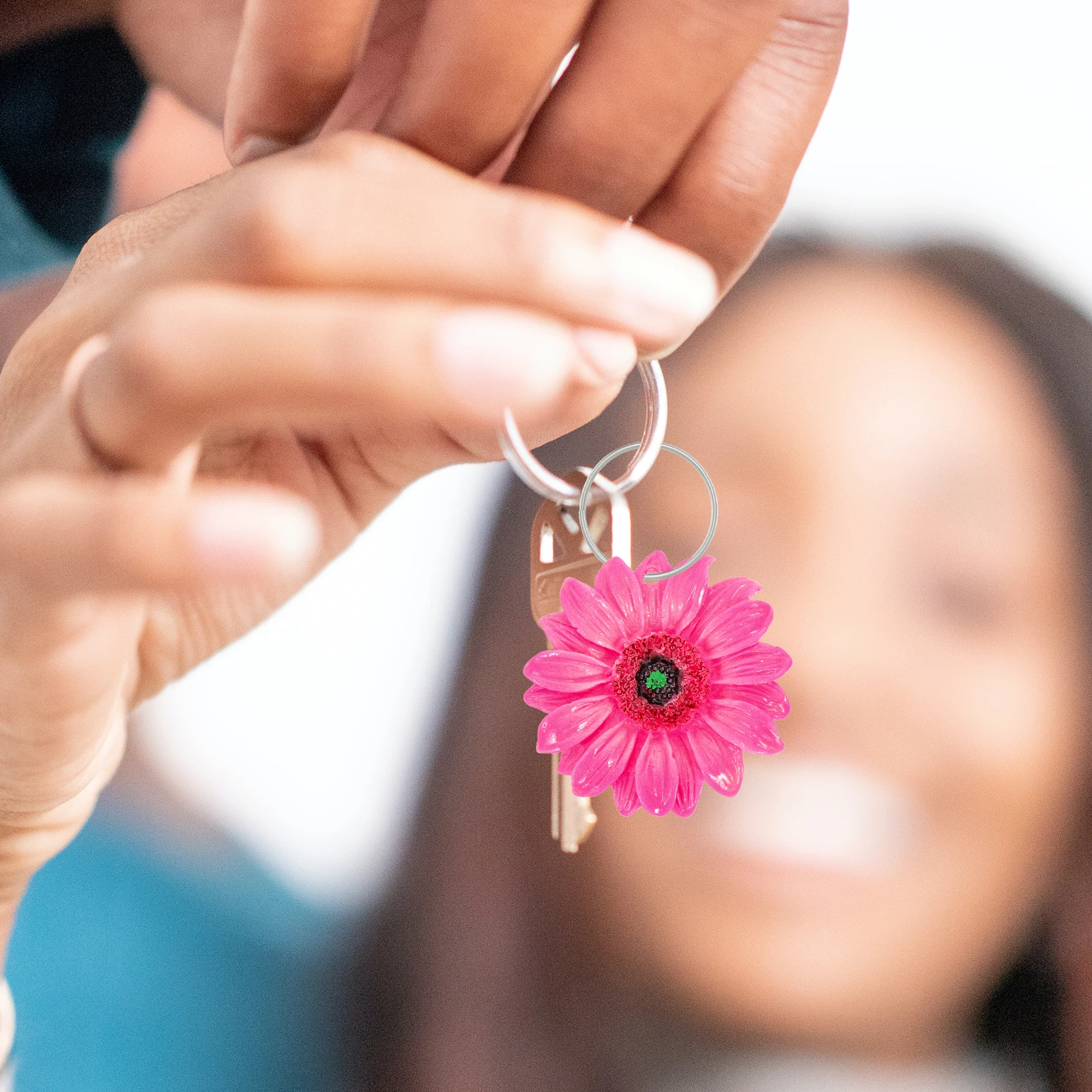 

10 Pcs Keychain Charms Sunflower Resin Flower Pendant DIY Jewelry Making Crafts Necklace Bracelet Earring Accessories Safe