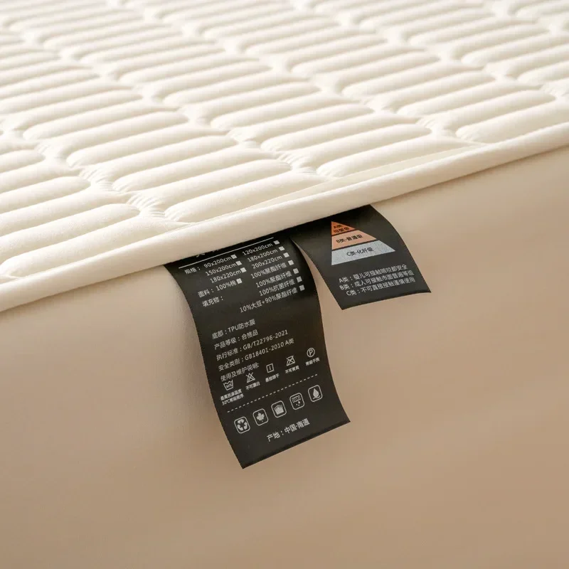 Class A waterproof mattress sheet  padded mattress protective cover urine-proof and cat-urine-proof mattress cover