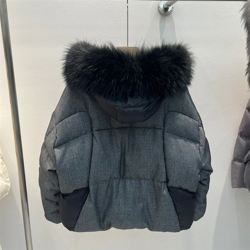 Winter New Arrival High-Quality Short Puffer Jacket with Fox Fur Collar Hooded Thick Warm Outerwear Fashionable Loose Fit