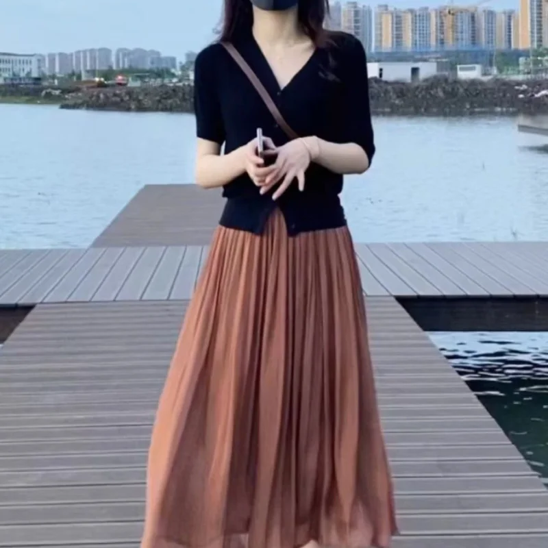 New Spring and Summer Women\'s Solid Color High Waist Elastic Gauze Pleated A-Line Appear Thin Fashion Casual All Match Skirt