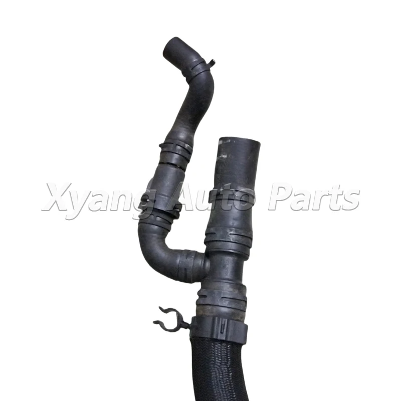 Radiator Inlet Pipe Assembly For BYD S7 Transmission Oil Cooler Water Inlet Hose Water Tank Three-way Water Pipe SE-1303100