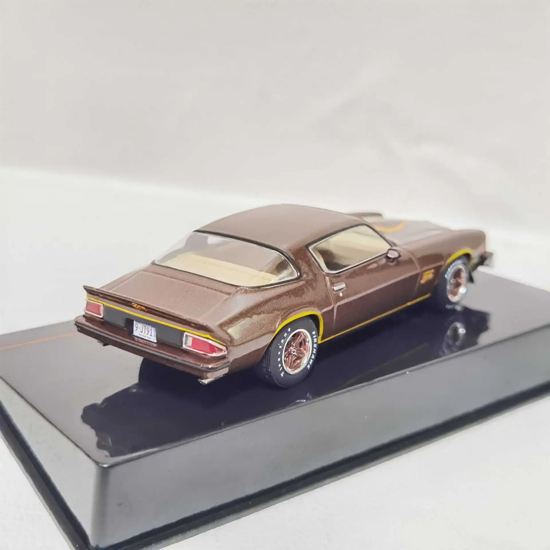 IXO 1:43 Scale Z28 1977 Alloy Car Model Diecast Toy Collectible Ornament Souvenir Toys Cars