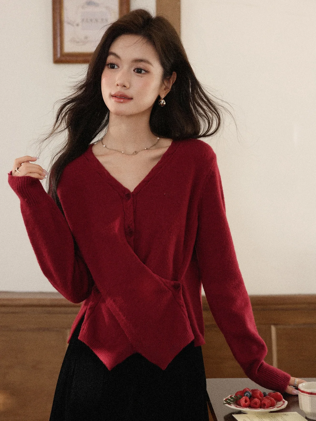 

Модный вязаный свитер с длинным рукавом и V-образным вырезом, цвет розовый, для повседневной носки, женский, стандартный крой, осенняя новинка