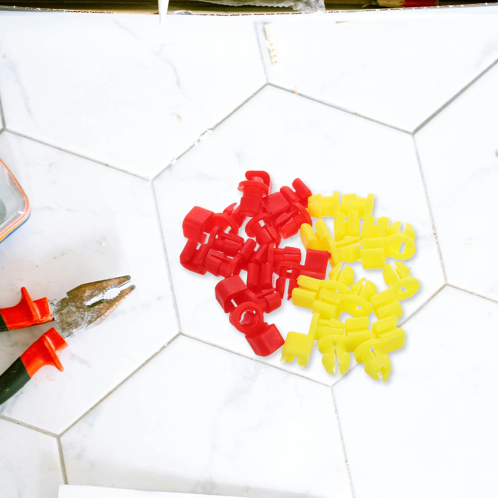 

20pcs Car Door Clips Durable Plastic Auto Parts For Left Right Doors Installation Replacement Tailgate Handle Clip