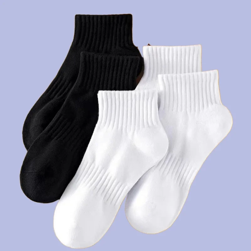 Calcetines cortos clásicos de algodón 5/10 para hombre y mujer, medias finas de tubo bajo, antiolor, color blanco y negro, EU 37-42, 95% pares