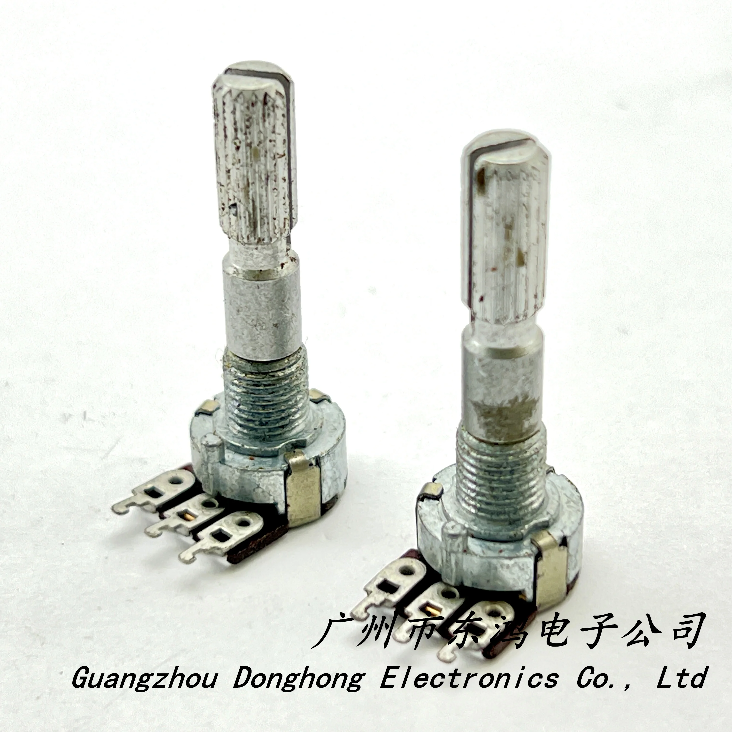 1 PCS 12 type rotary potentiometer single link 3-pin shaft length 30mm B5K Ω shaft length 30mm with midpoint positioning