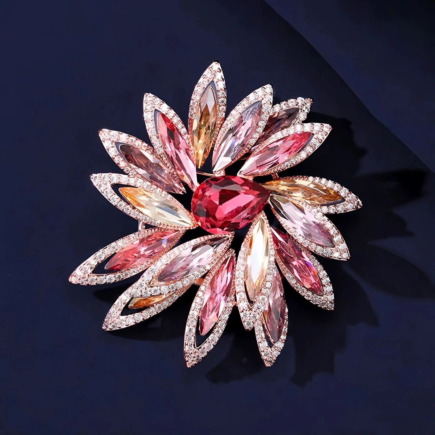 Exqusite Luxury Crystal Vase Flower Brooch Pin For Women Girls Elegant Classic Rhinestone Shining Boutique Badges Buckles view 6
