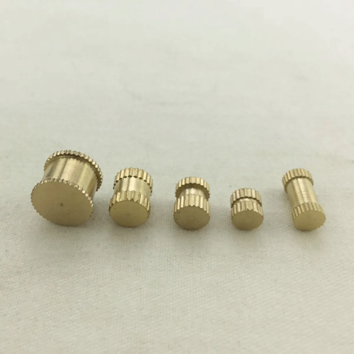 Pure Brass Insert Nut, Injection Molded Copper Nut, Knurled Copper Insert, Lighting Fittings, Customized