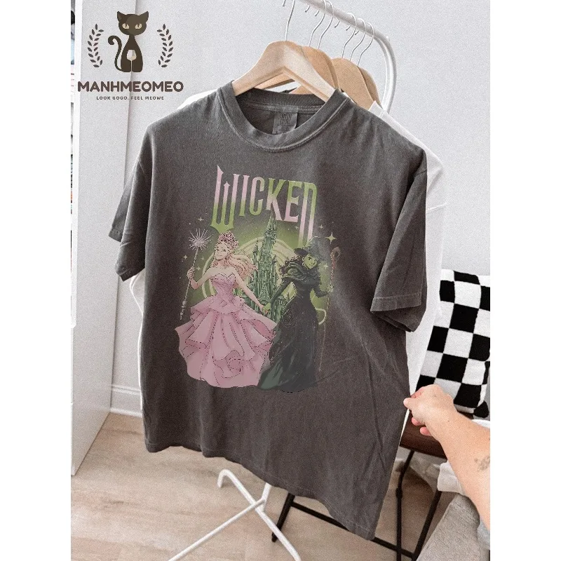 

Disney's "Wicked Witch" Movie Enthusiast Men's T-shirt New Unisex Casual T-shirt