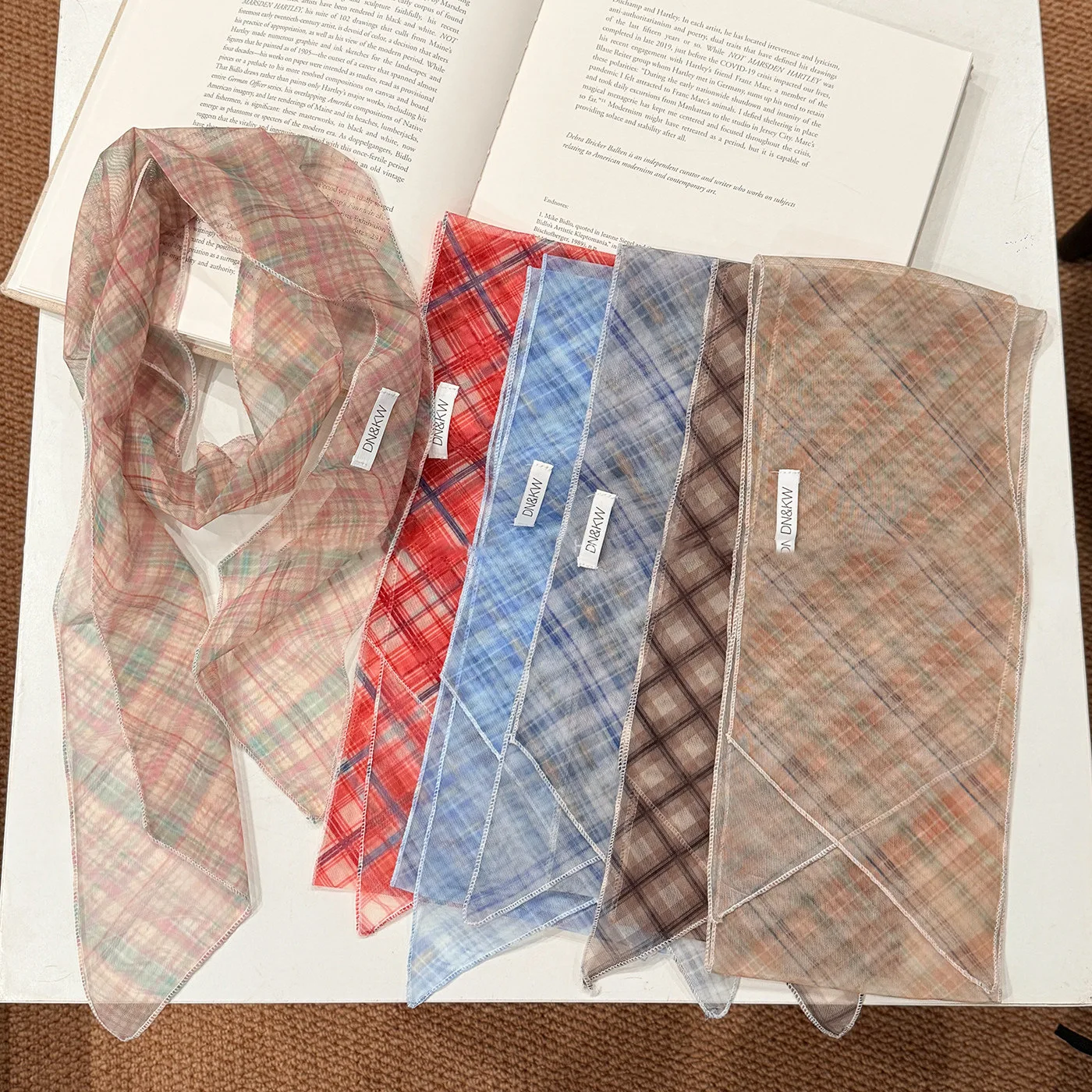 

Fashion Boho Slim Floral & Plaid Scarf for Women Girls Lightweight Sheer Chiffon Neck Decoration Headband Versatile Accessories