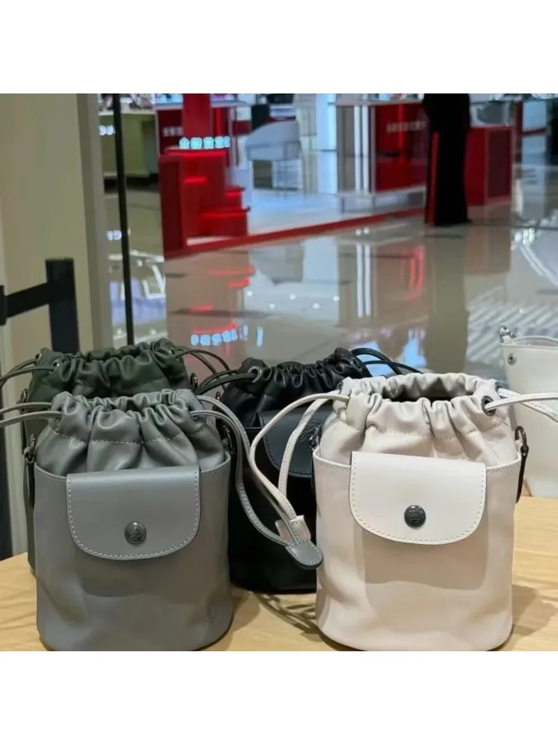 

2025 New Fashion Trend Women's Shoulder Bag, Suitable for Young Women's Student Storage Bag