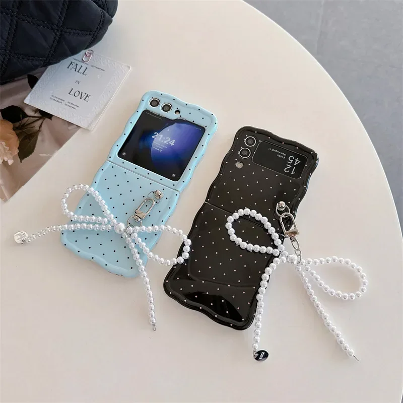 

Wavy Edge Fresh Dots Phone Case for Samsung Galaxy Z Flip 5 4 3 Back Cover for ZFlip3 ZFlip4 ZFlip5 Hard Case Protective Shell