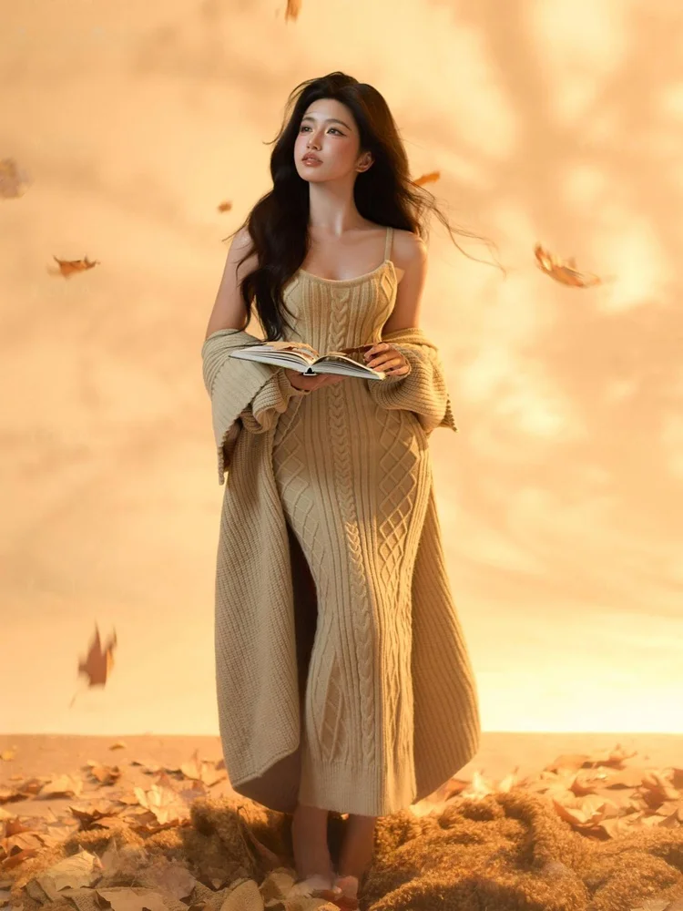 

New Autumn Winter Korean Style Portrait Lazy Sweater Art Photography Studio Simple Personal Fashion Stage Costume Ladieswear