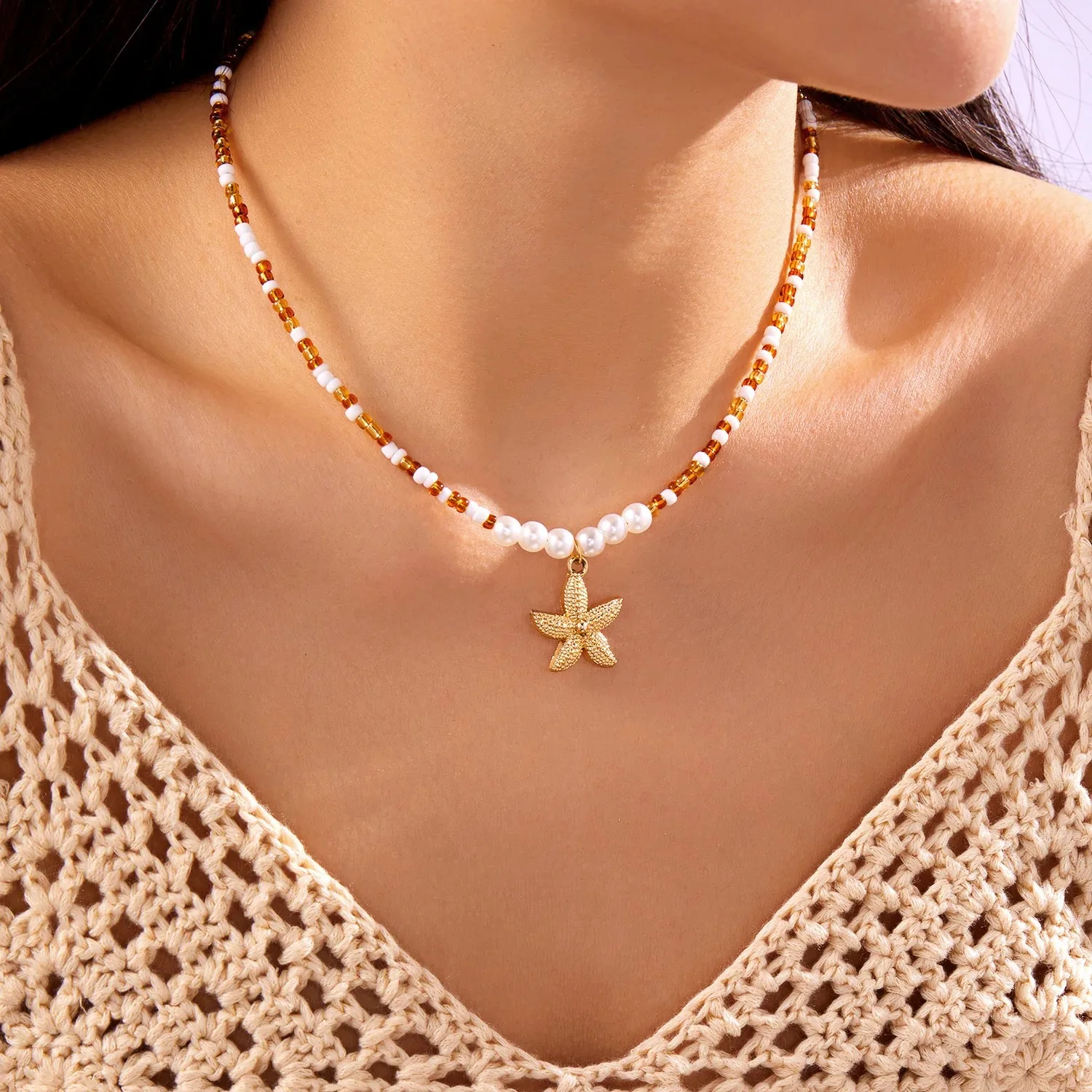 

Attractive Bohemian Rice Beads Starfish Pendant Necklace for Women Handmade Imitation Pearl Beaded Choker Summer Beach Jewelry