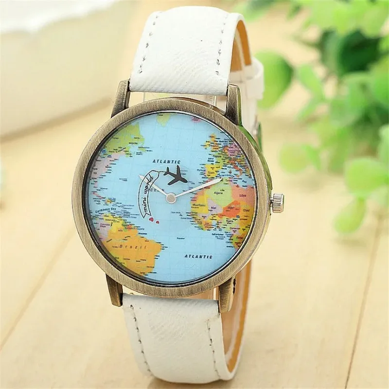 Jam tangan kuarsa sabuk Retro Fashion jam tangan berornamen pesawat yang menggigit bumi tali koboi untuk pria wanita gambar peta dunia Dial bulat