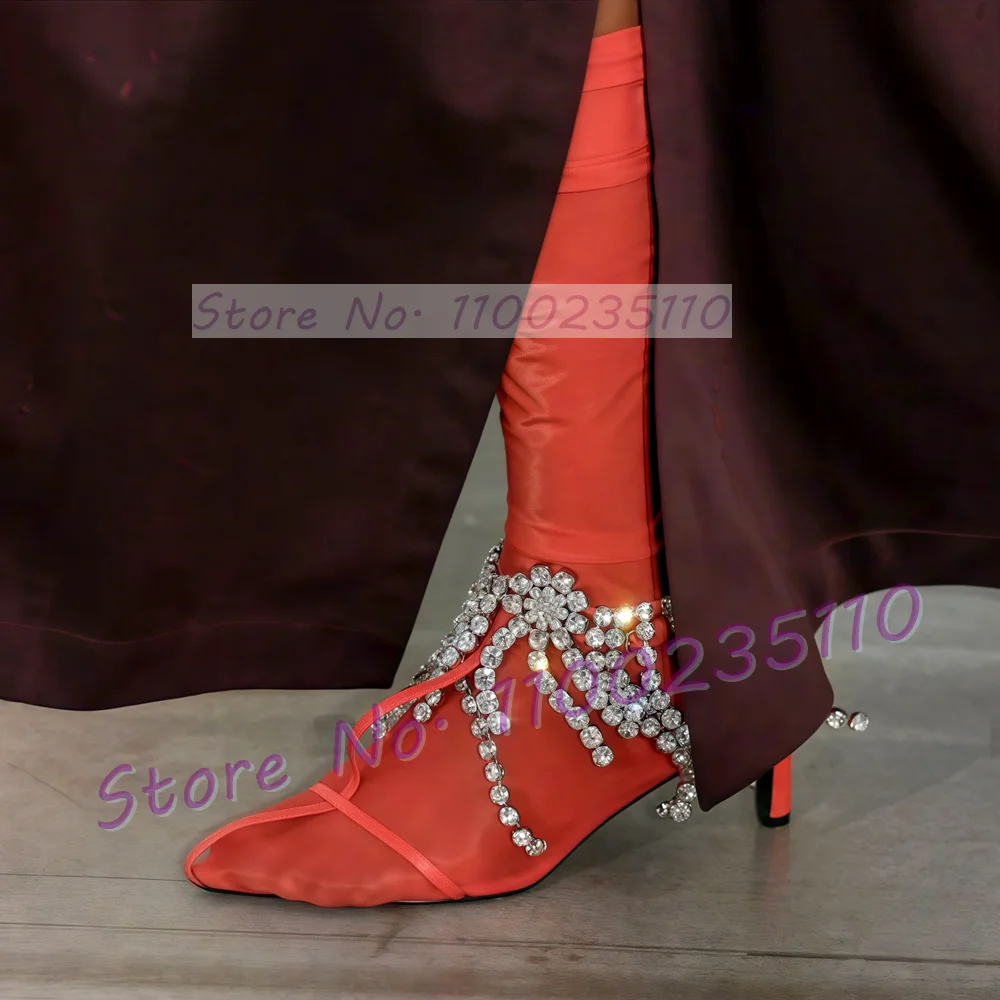 

Женские остроконечные сандалии с Т-образным ремешком и кристаллами, новейшие сандалии на высоком каблуке с ремешком на щиколотке, женские лаконичные трендовые модельные туфли с завязками