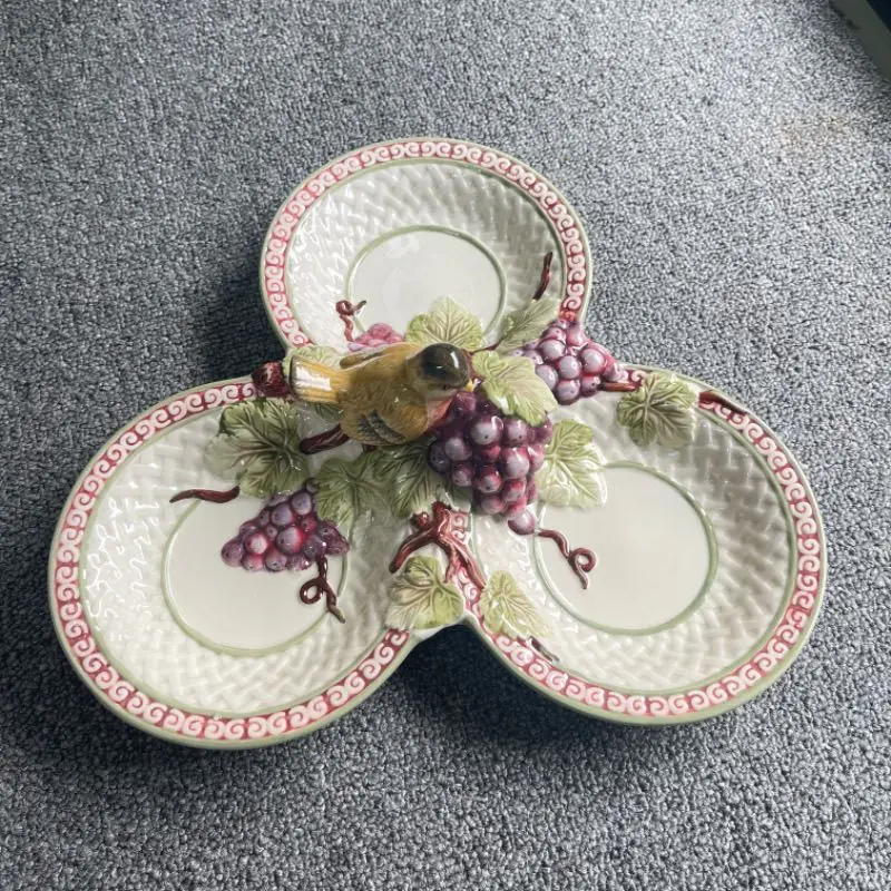 Ceramic grape three-grid plate with dried fruit and fruit snack plate