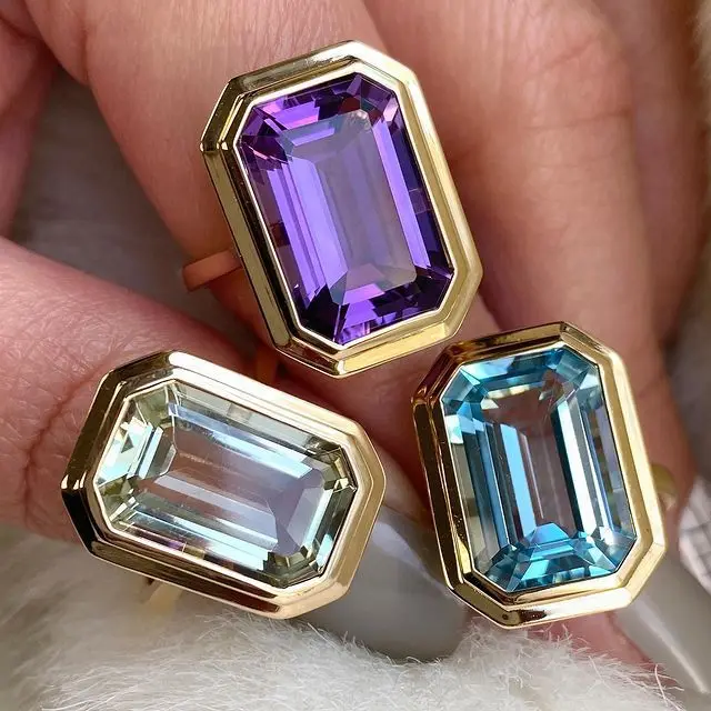 2022 New Arrival Luxury Rectangle Blue Purple Gold Color Engagement Ring for Women Anniversary Gift Jewelry Wholesale