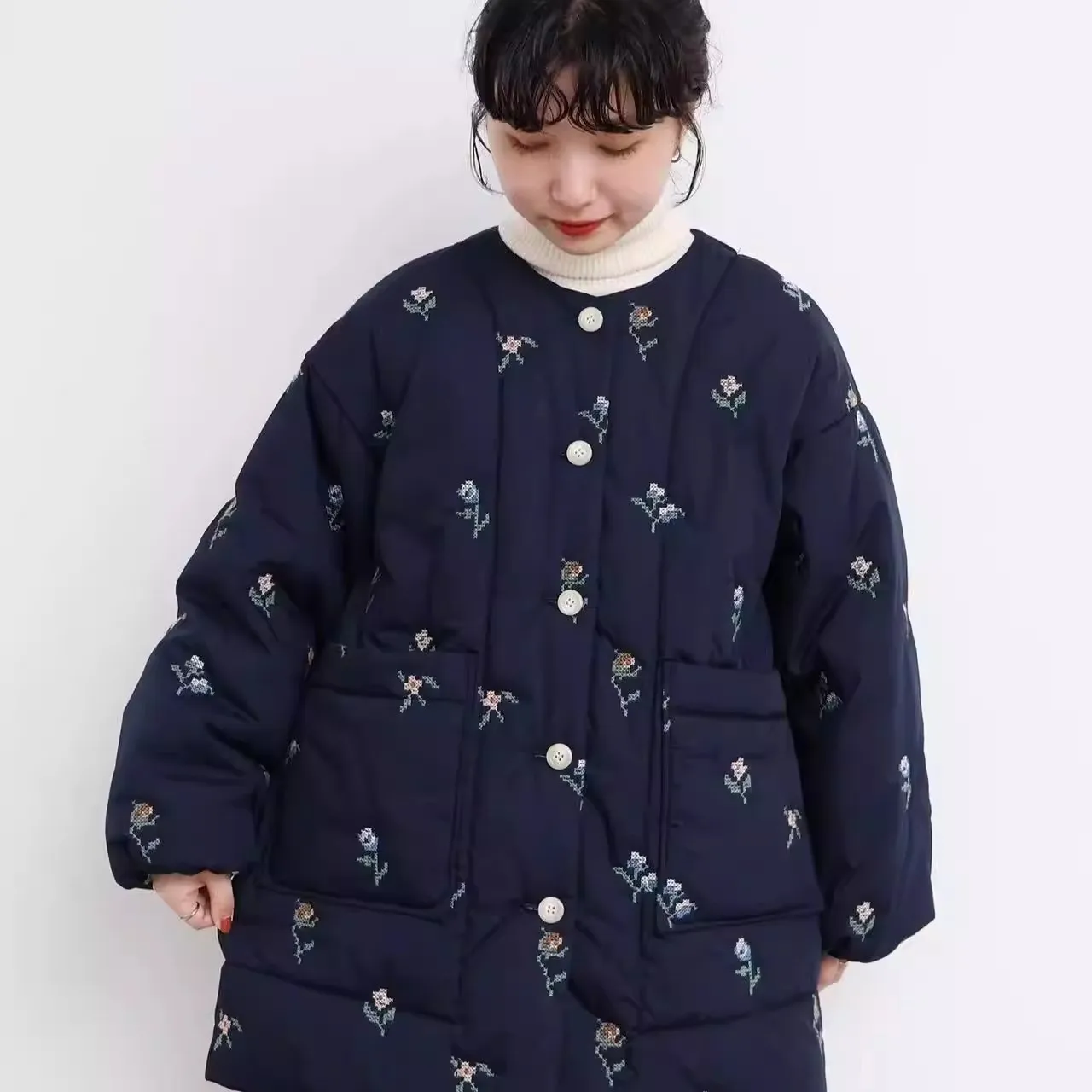 

Heavy Embroidery Ultra-Thick Cotton Jacket Women's Winter New round Neck Interlined Warm Loose plus Size Outerwear