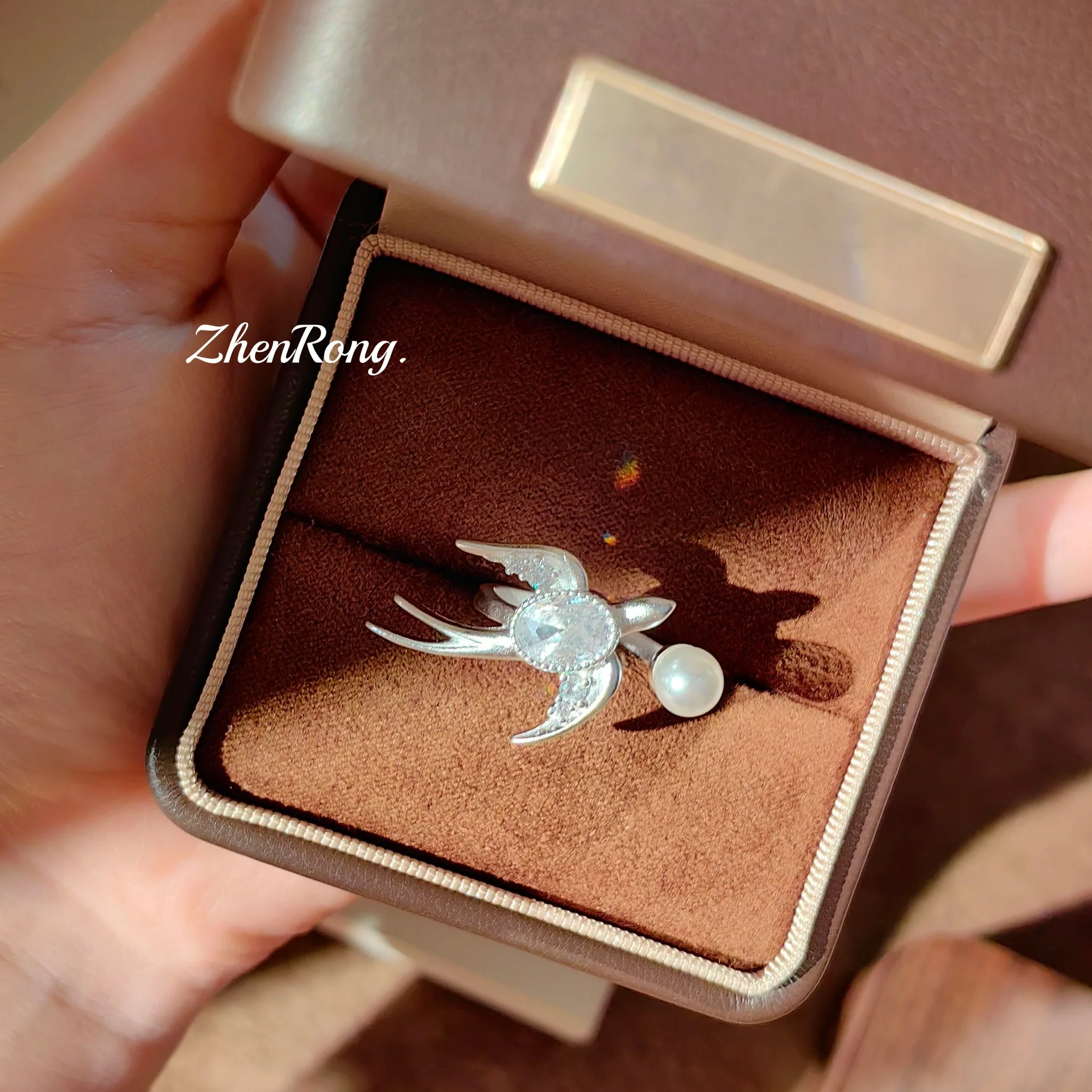 Unique Flying Swallow Sparkling Oval Zircon Silver Plated Open Rings for Women Delicate Statement Banquet Fashion Jewelry Gifts