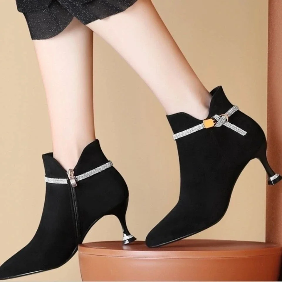 

Soft Women's Ankle Boots British Style Suede Non Slip Booties Y2k On Promotion New Rock Designer Luxury In Pu Female Short Shoes