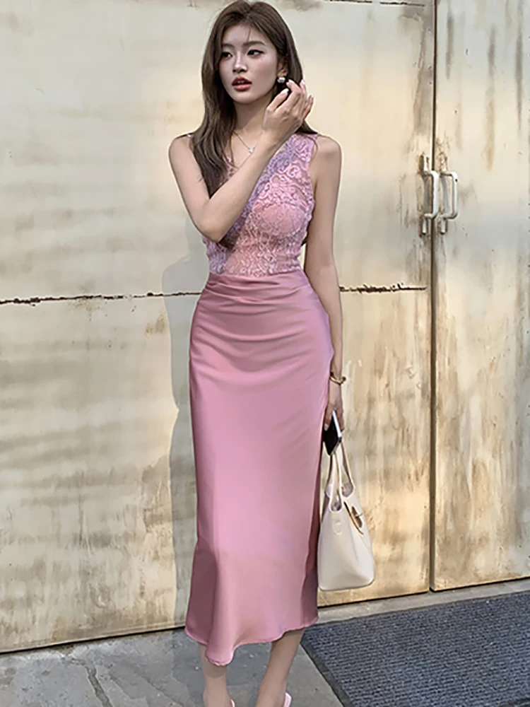 サマーピンクサテンパッチワークレースジャカードミディドレス レディース エレガントVネック スリングドレス 2025 韓国 ボディコン フェスティバル イブニングドレス