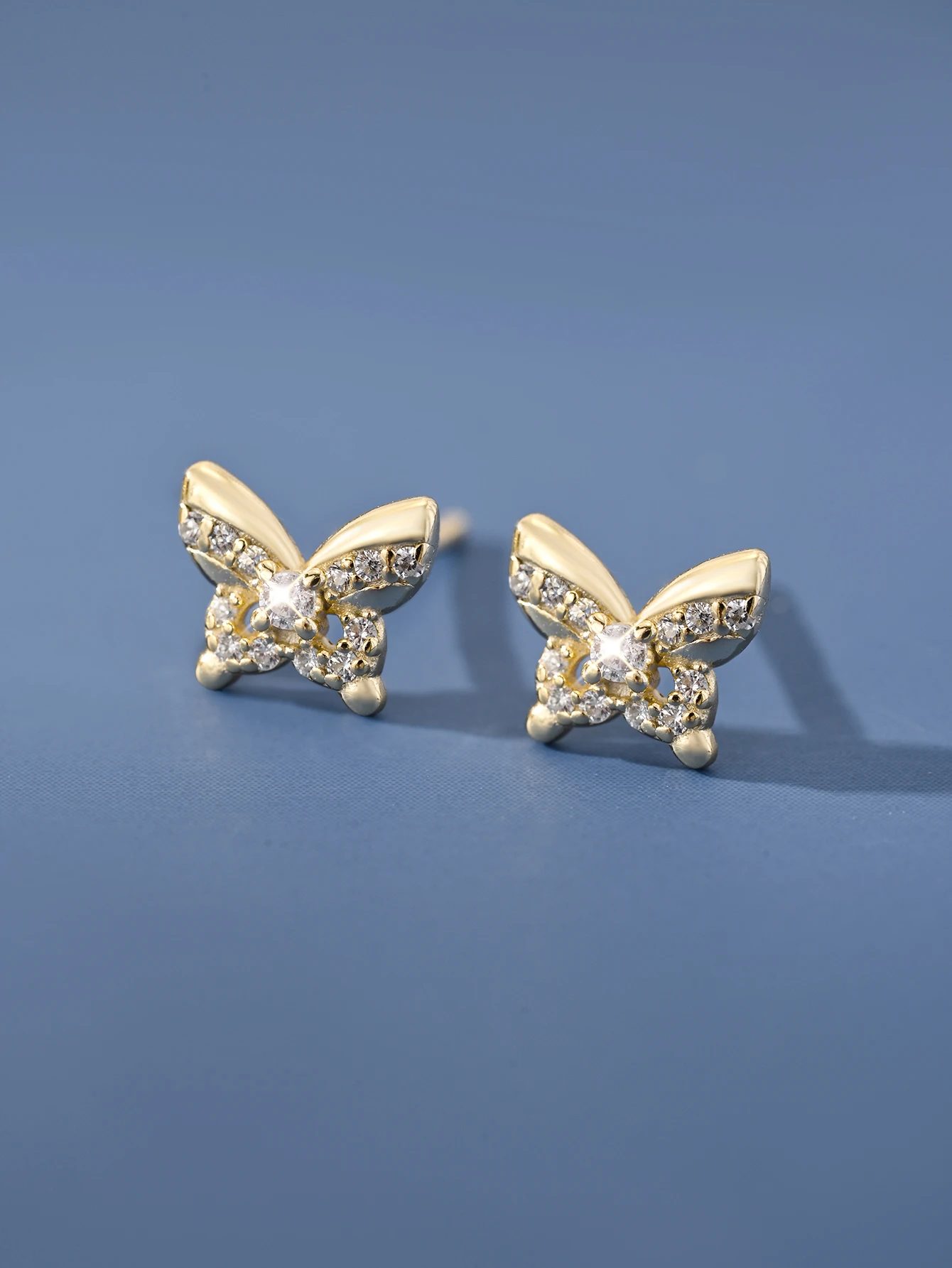 Damen-Ohrringe aus 925er-Sterlingsilber mit Schmetterlingsmotiv, originelles Design, Temperament, luxuriöse Schmuckaccessoires
