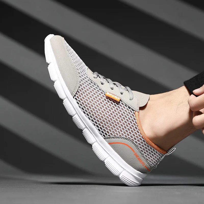 2023 New Men Walking Casual Shoes Lightweight Soft Low Top Comfortable Sneakers Outdoor Men Mesh Sports Shoes Tenis Masculino