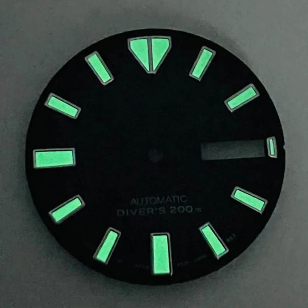 หน้าปัดลายรอยเท้า 3 มิติ ขนาด 28.5 มม. พร้อมโลโก้ S เหมาะสำหรับกลไก NH36/4R36 พร้อมพรายน้ำสีเขียว ปฏิทินคู่ อุปกรณ์ตกแต่งนาฬิกา